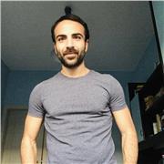 Laureato in lingue presso l’Università degli Studi di Catania con votazione di 110/110 e lode impartisco lezioni di lingua e letteratura inglese per studenti di scuola primaria e secondaria di primo e secondo grado, per studenti universi